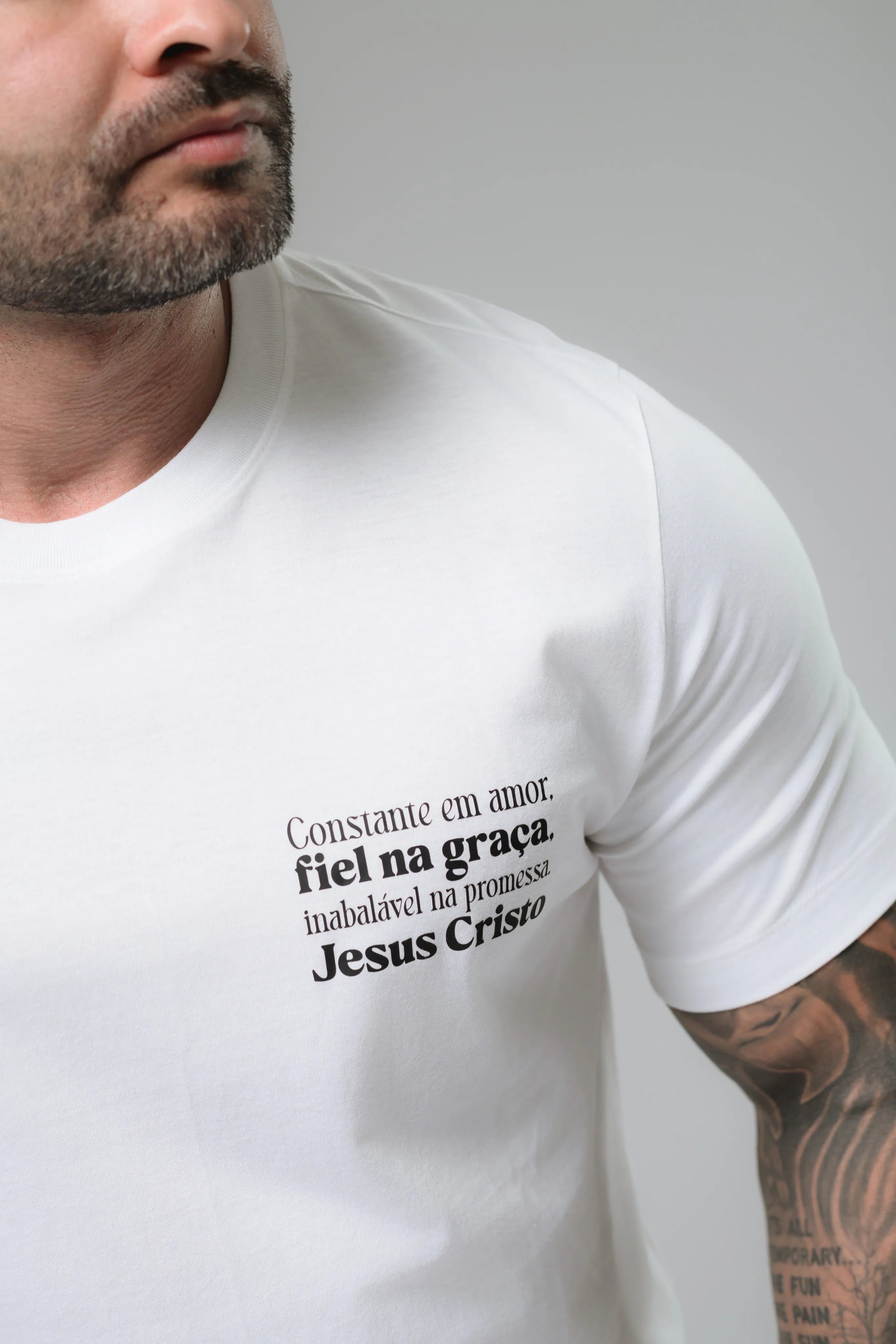 Camiseta Slim - Fiel Graça