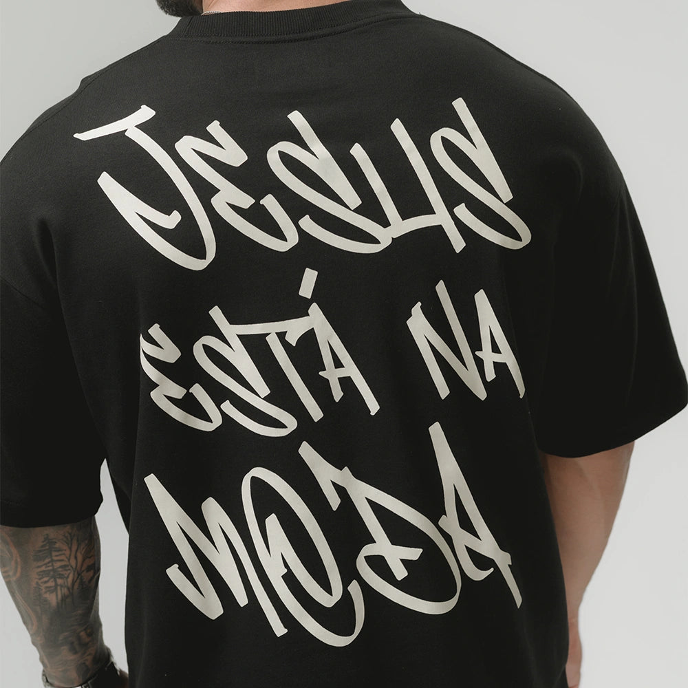 Camiseta Oversized - Jesus Está na Moda